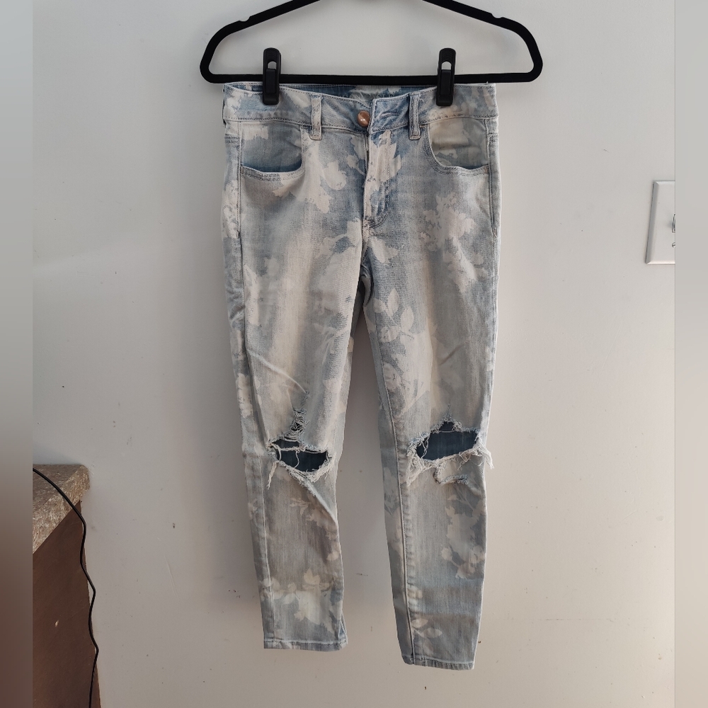 AE Jegging Crop Floral Bleached Jeans
